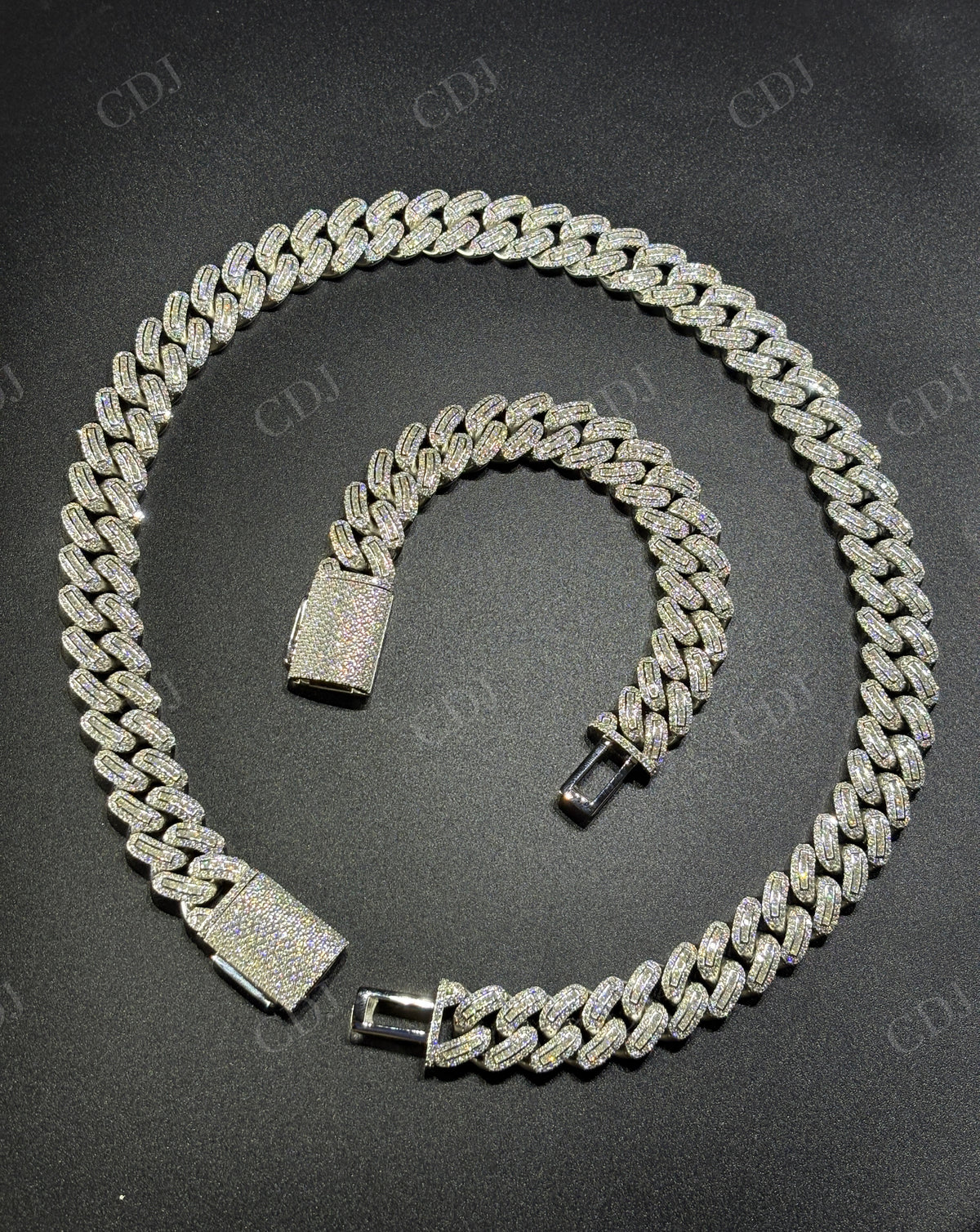 16mm Round Middle Straight Bezel Sterling Silver Moissanite Chain