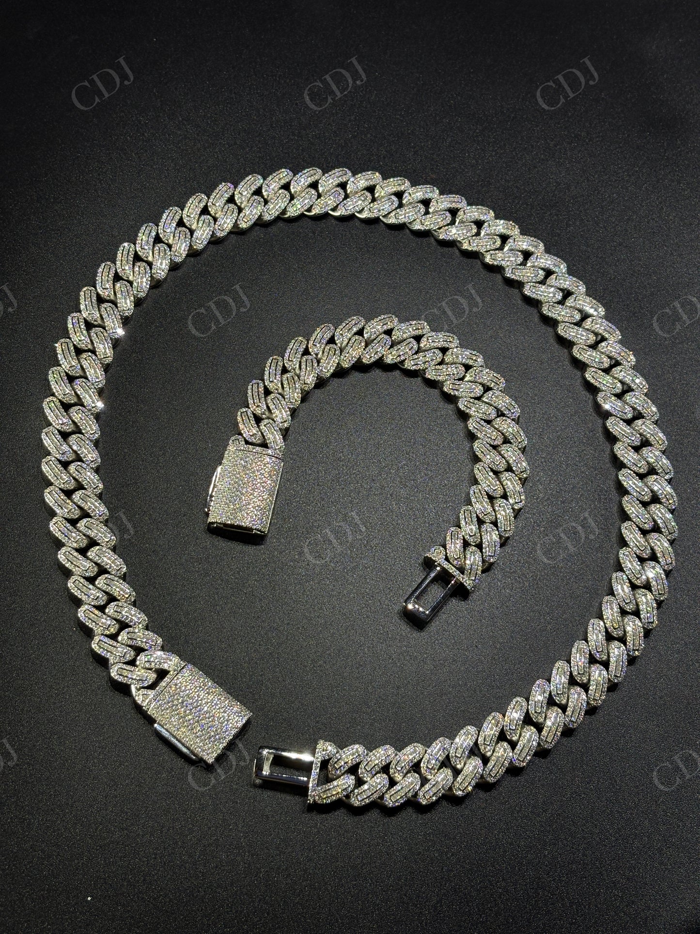 16mm Round Middle Straight Bezel Sterling Silver Moissanite Chain