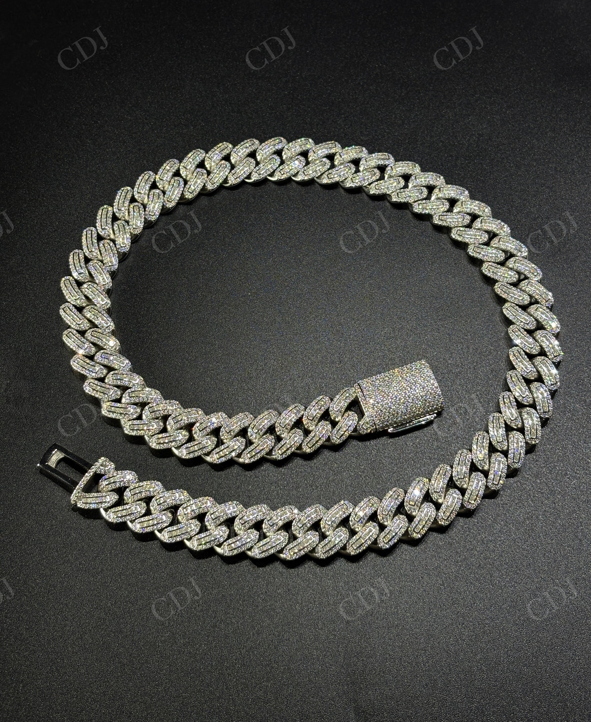 16mm Round Middle Straight Bezel Sterling Silver Moissanite Chain