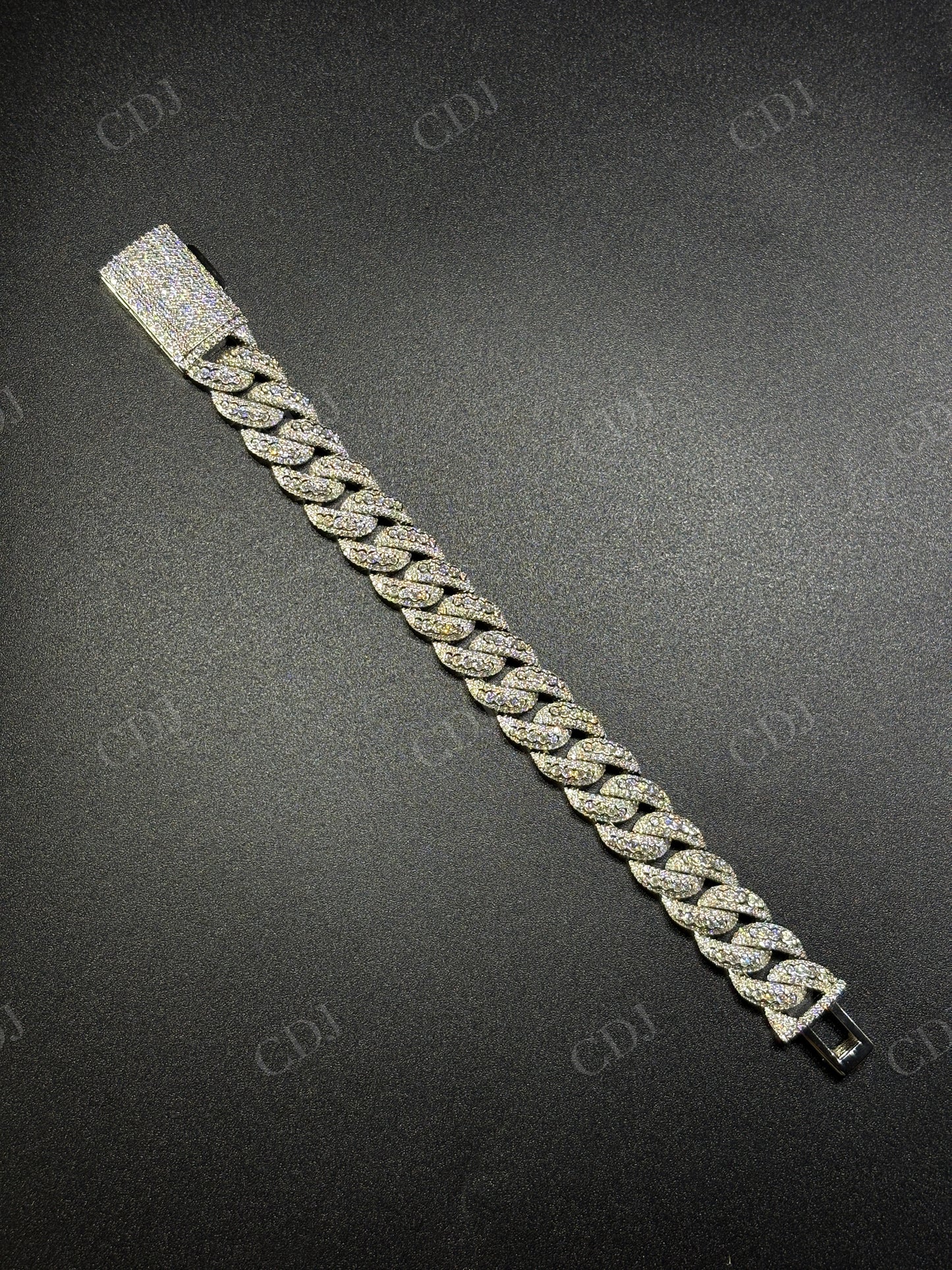 14mm Round Middle Curve Bezel Silver Moissanite Chain
